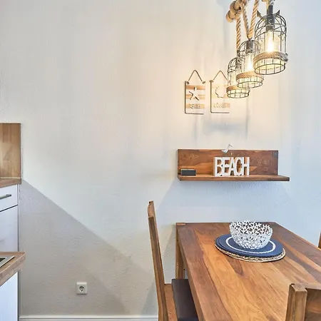 Apartment Stilvolle In Mit Ahoi-rabatt Und Balkon Sellin (Rugen)